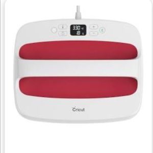 Brand New Cricut easy press 12X10